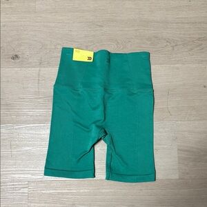 NWT All in Motion High Rise 6” Seamless Biker Spandex Green Athletic Shorts